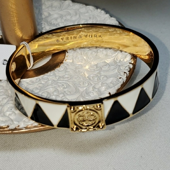 Trina Turk Jewelry - NWT Trina Turk ZigZag Bangle